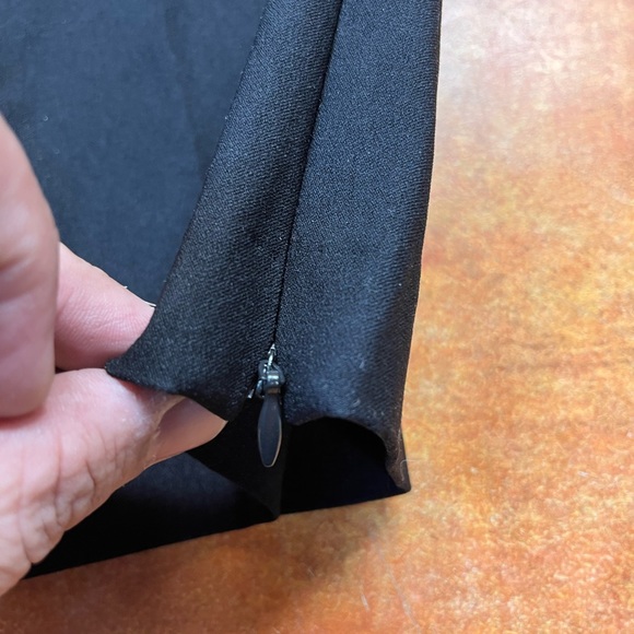 Swing control pants, black size 10 Crop golf pants - Picture 4 of 8